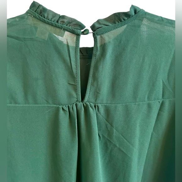ANTHROPOLOGIE MONTEAU LOS ANGELES Ruffle Elbow Length Blouse Green M ✨LIKE NEW✨ - Picture 6 of 10